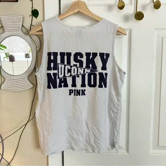 VS PINK 2016 UConn Huskies White Tank Top - Picture 1 of 5